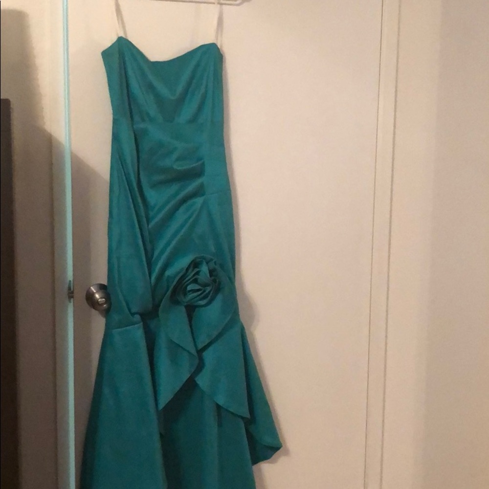 Strapless dress